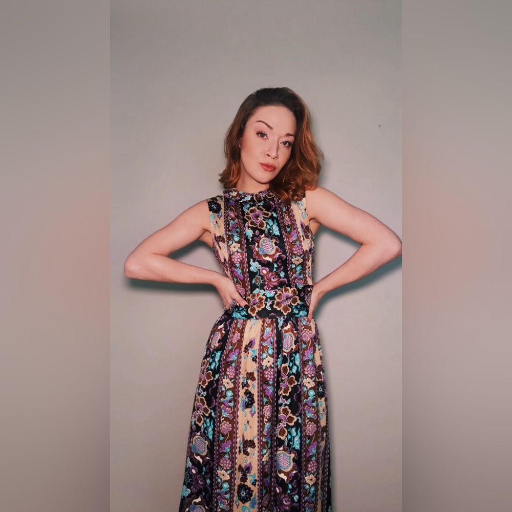 Vintage 1970's Floral Maxi Dress with Ruffle Neck - Small/Medium